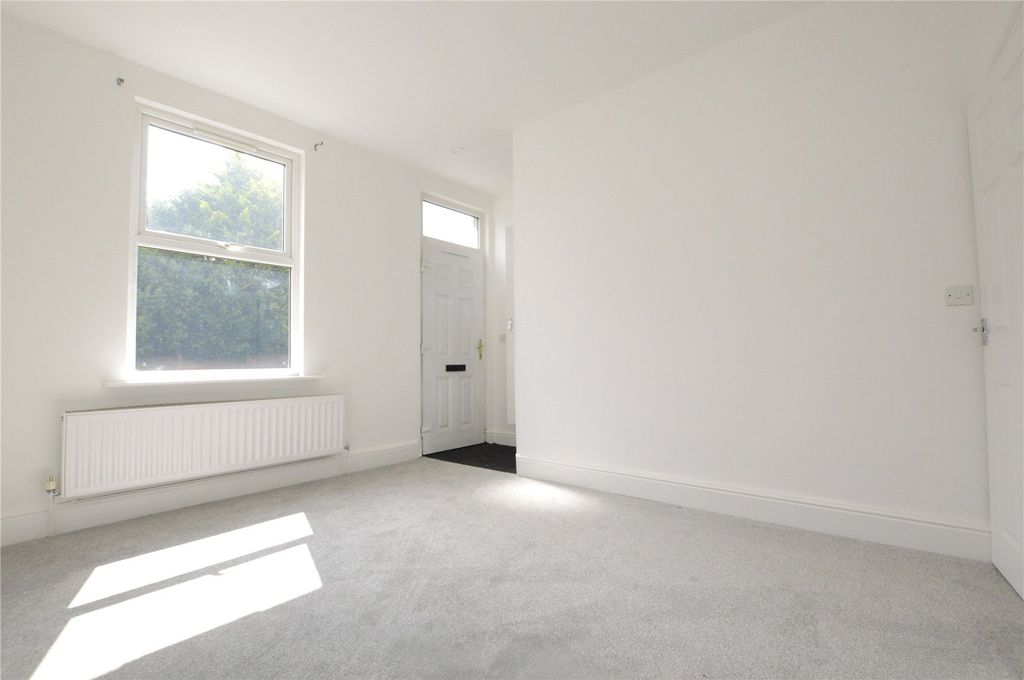 Property photo 2 of 13 Picture No. 08