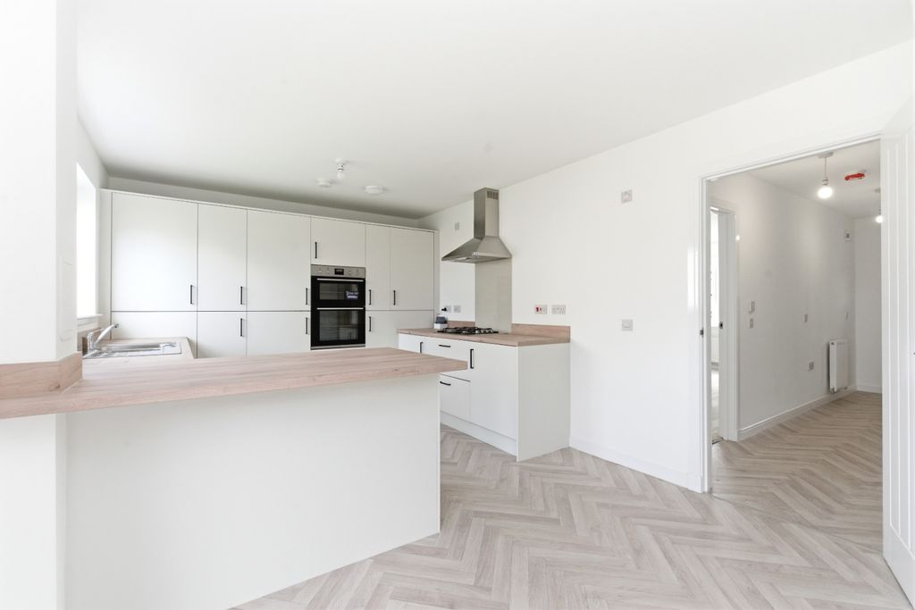 Property photo 3 of 27 5057254