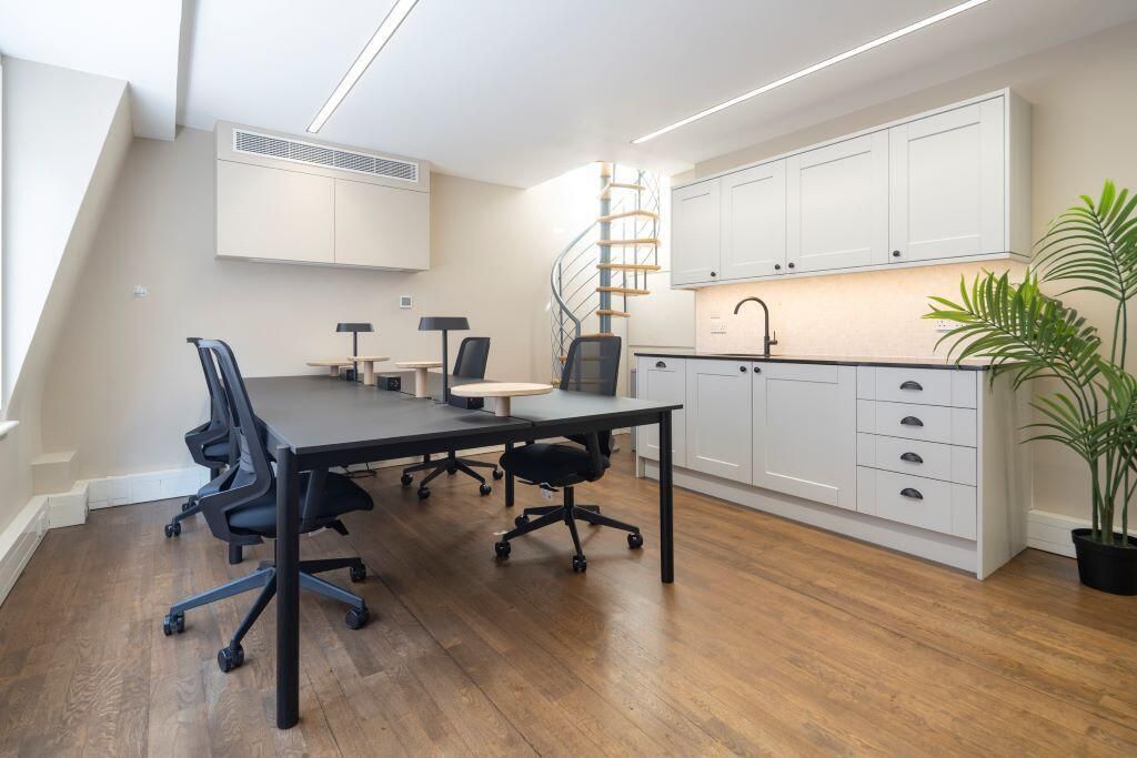 Property photo 2 of 5 Photo 5