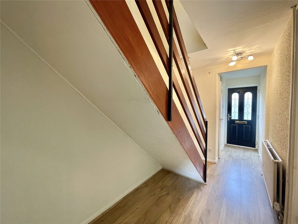 Property photo 3 of 17 Picture No. 30