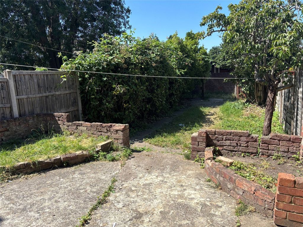 Property photo 2 of 10 Picture No. 14