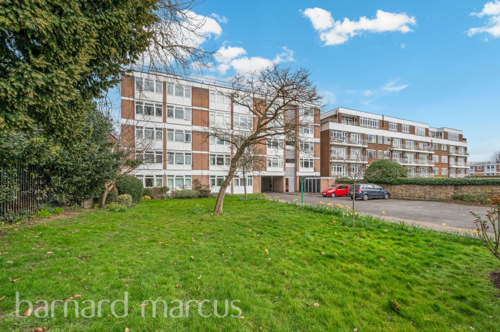 Property photo 1 of 11