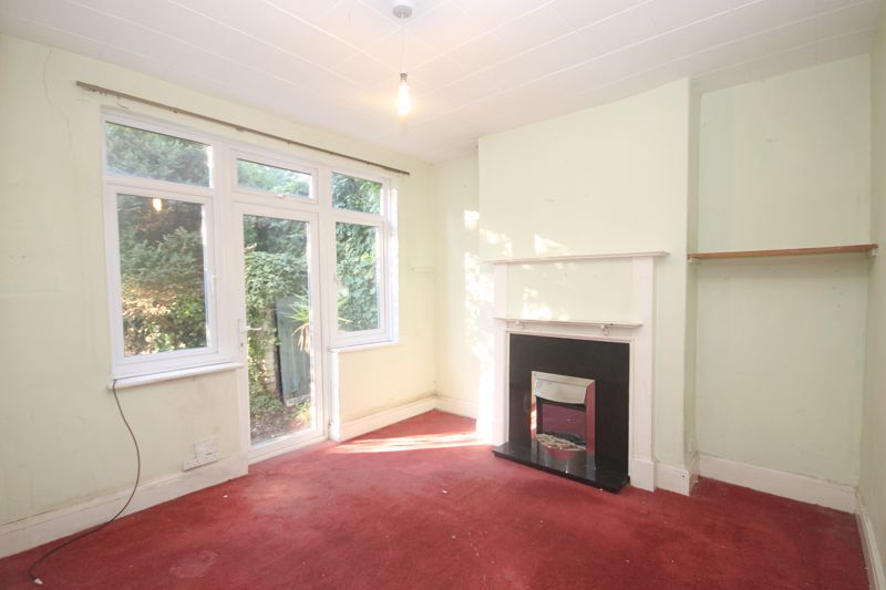 Property photo 2 of 11 Photo 4