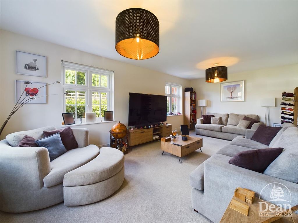 Property photo 2 of 16