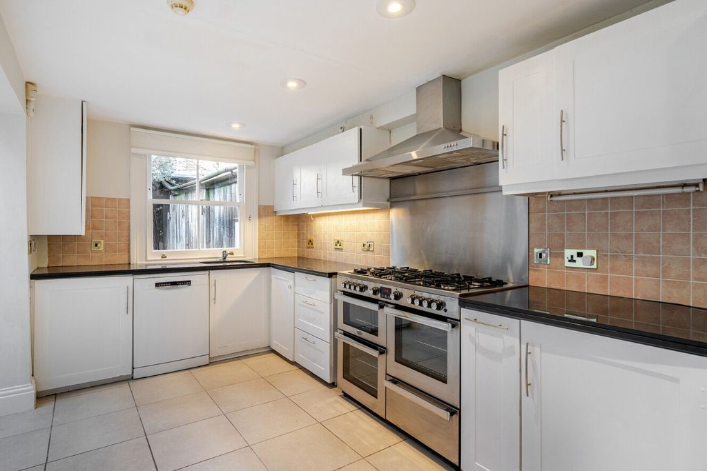 Property photo 3 of 13 Picture No. 40