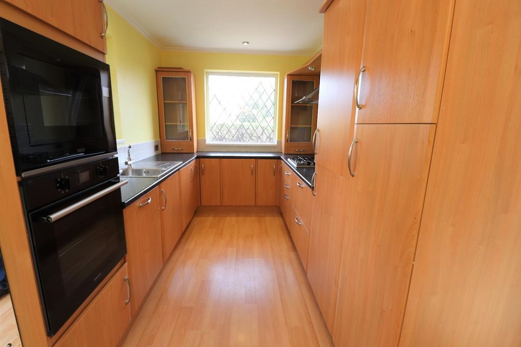 Property photo 2 of 10 0 General