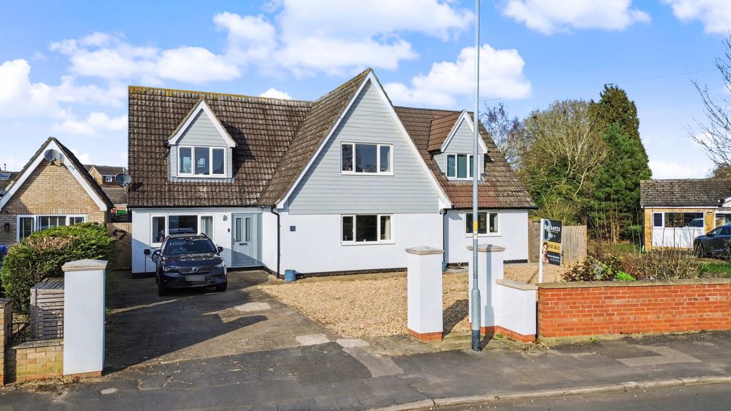 Property photo 1 of 56