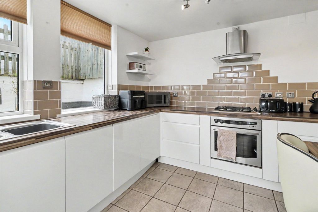Property photo 3 of 16 Picture No. 08