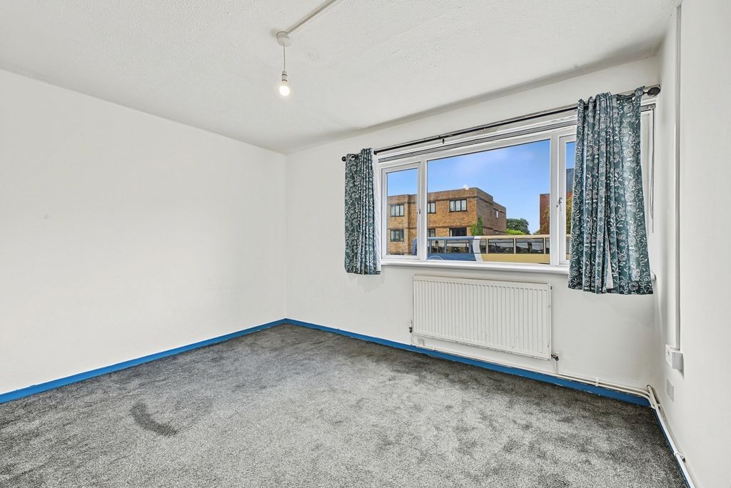 Property photo 3 of 18 Pbox-Img.Jpg