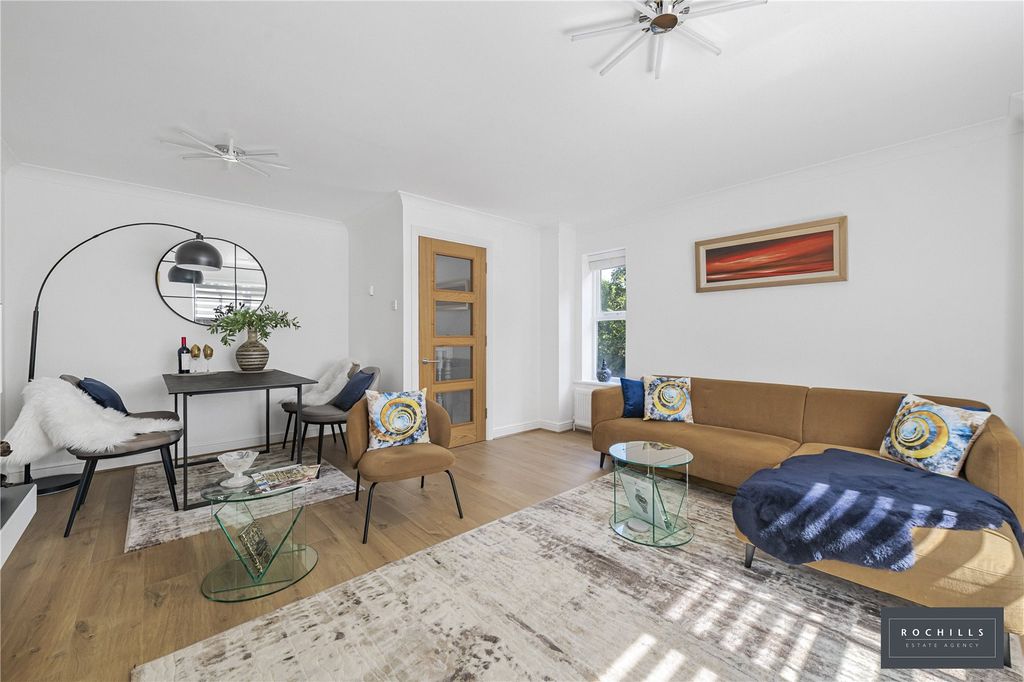 Property photo 3 of 20 Picture No. 12