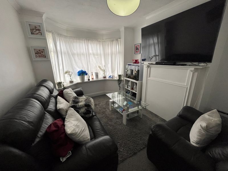 Property photo 2 of 7 Photo 2