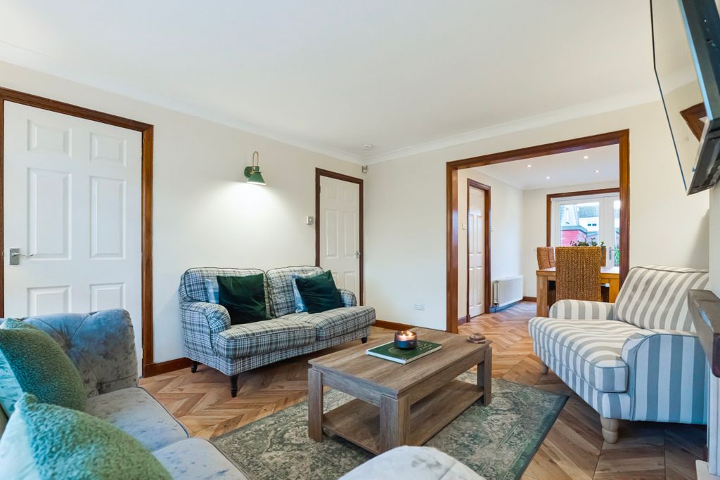 Property photo 3 of 20