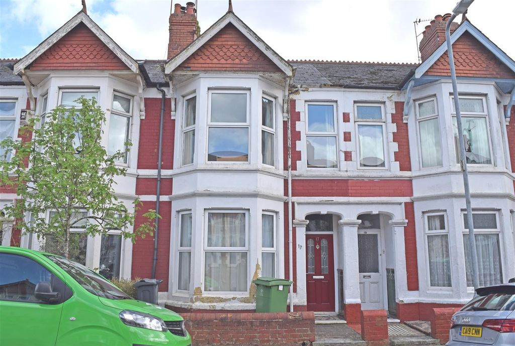 Property photo 1 of 12