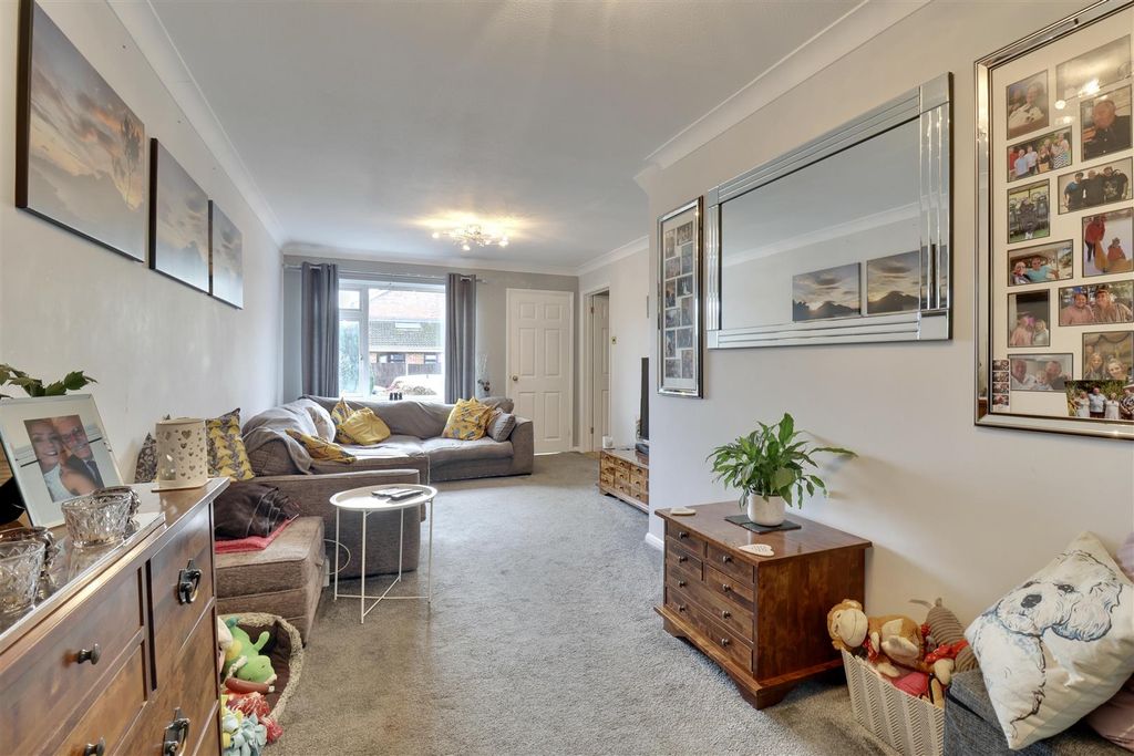 Property photo 3 of 17 3041849A-195B-4266-A8Ab-1Ef2D040E4F0_1_201_A.Jpeg