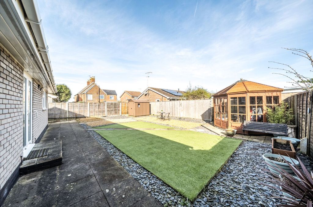 Property photo 2 of 19