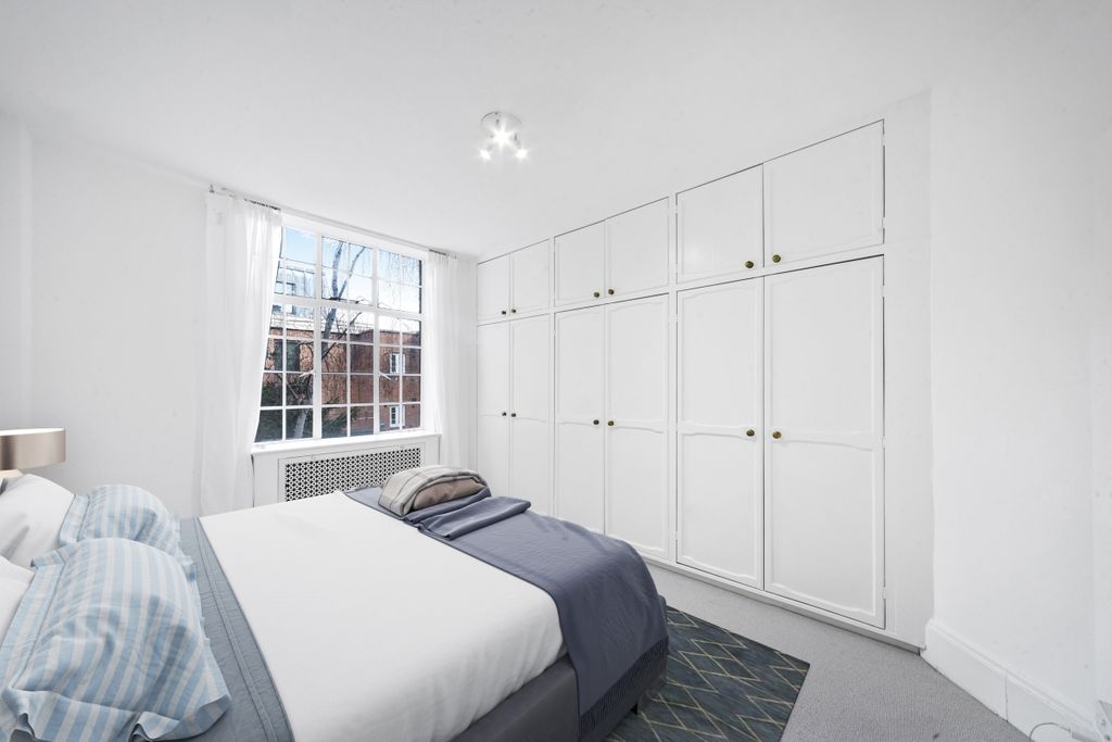 Property photo 3 of 10 30 Daver Court (3)