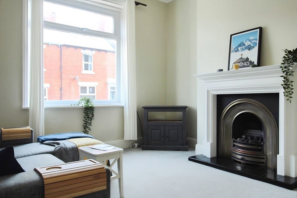 Property photo 3 of 10 Pbox-Img.Jpg