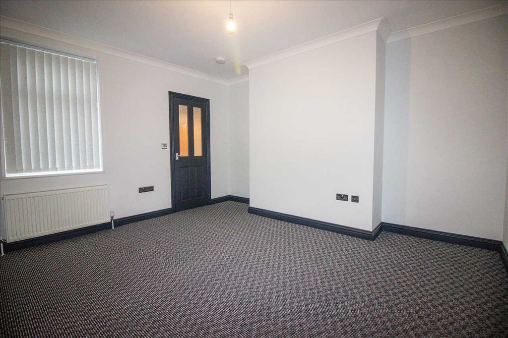 Property photo 1 of 7 Main Picture