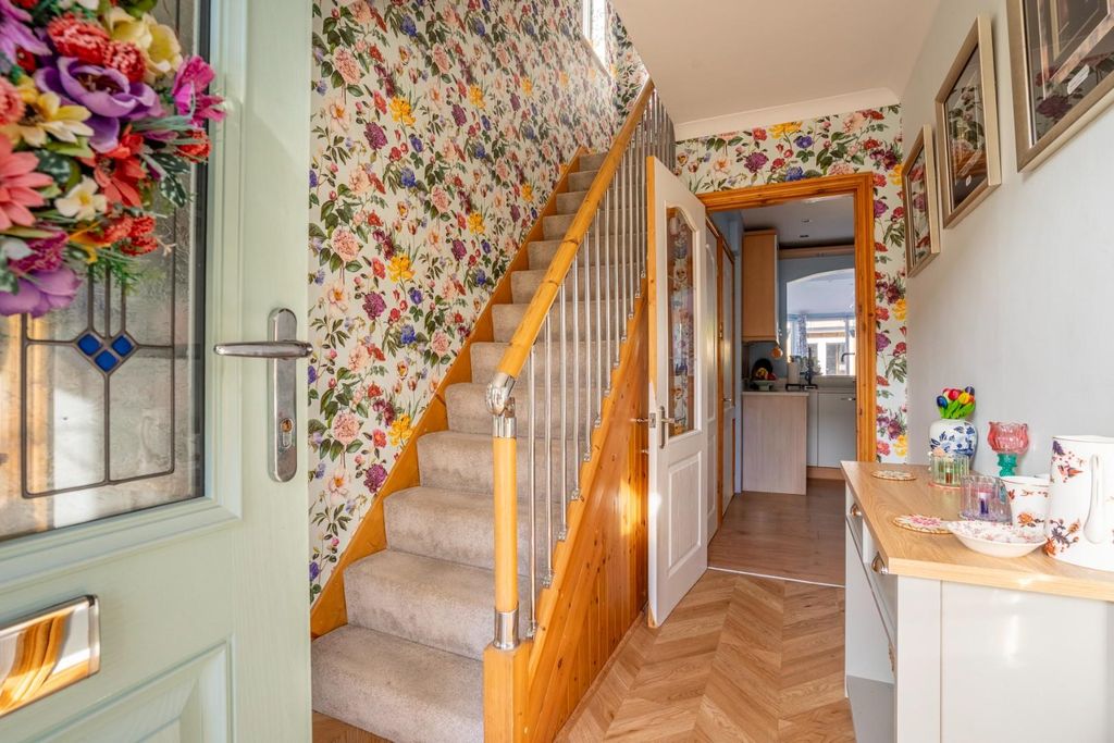 Property photo 2 of 26 Hallway