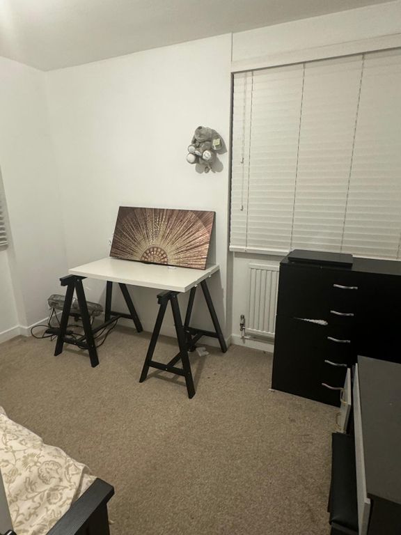 Property photo 2 of 3