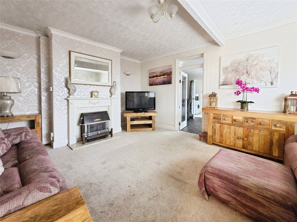 Property photo 3 of 21 Picture No. 44