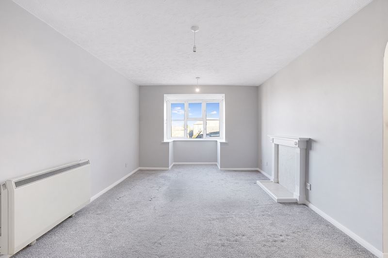 Property photo 3 of 12 Photo 9