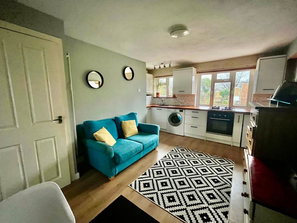 Property photo 2 of 4