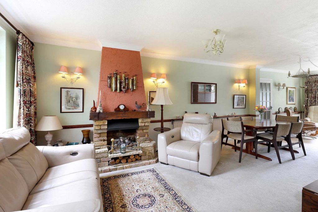 Property photo 2 of 19 Picture No. 10