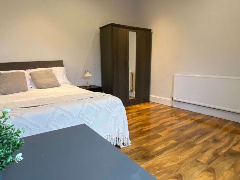 Property photo 1 of 3