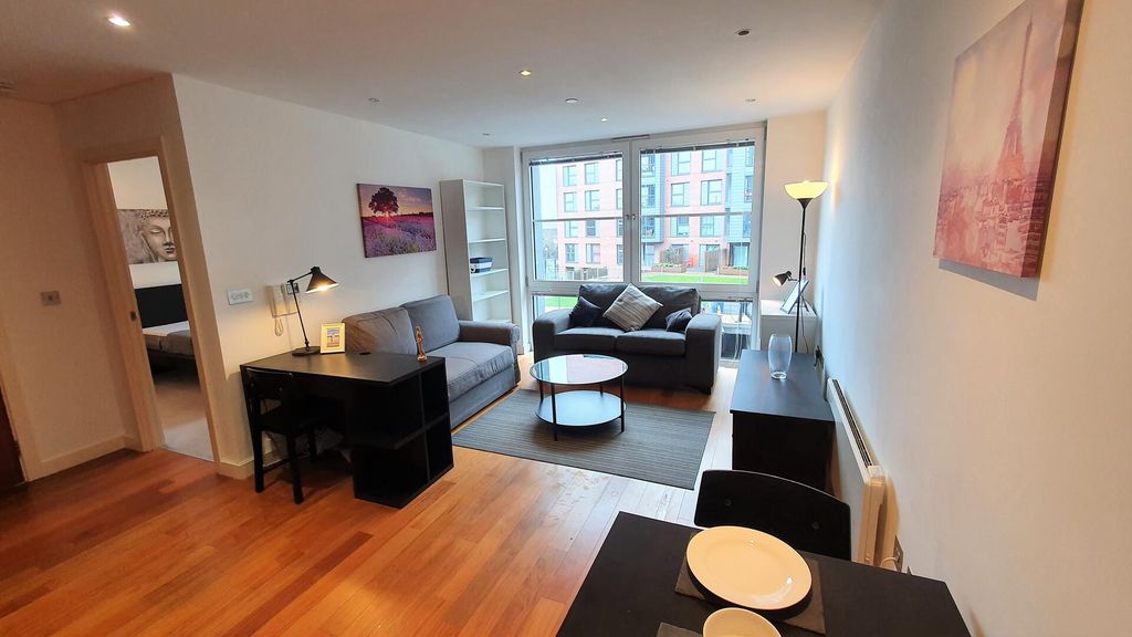 Property photo 2 of 26 Living Room