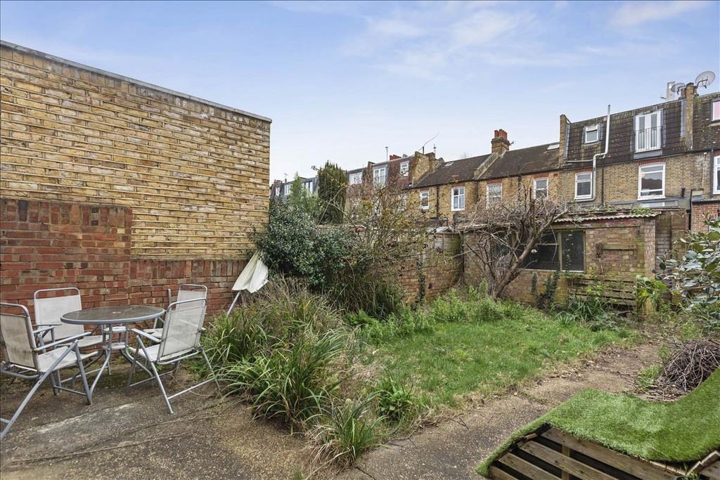 Property photo 3 of 13