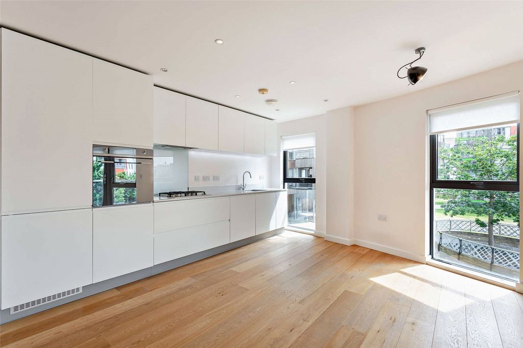 Property photo 2 of 13 Kitchen