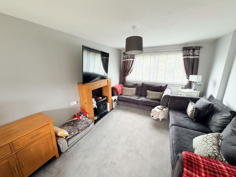 Property photo 2 of 8 Photo 7