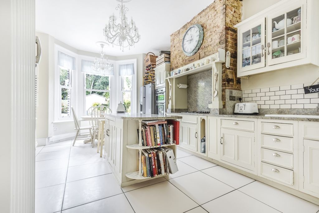 Property photo 3 of 12 471567  (5)