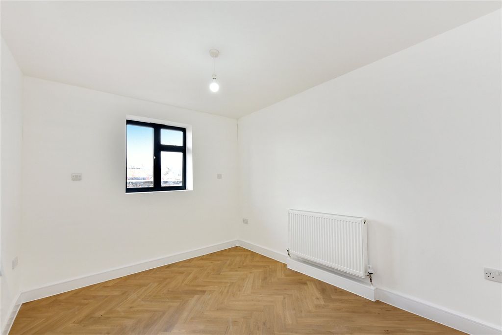 Property photo 3 of 11 Picture No. 07