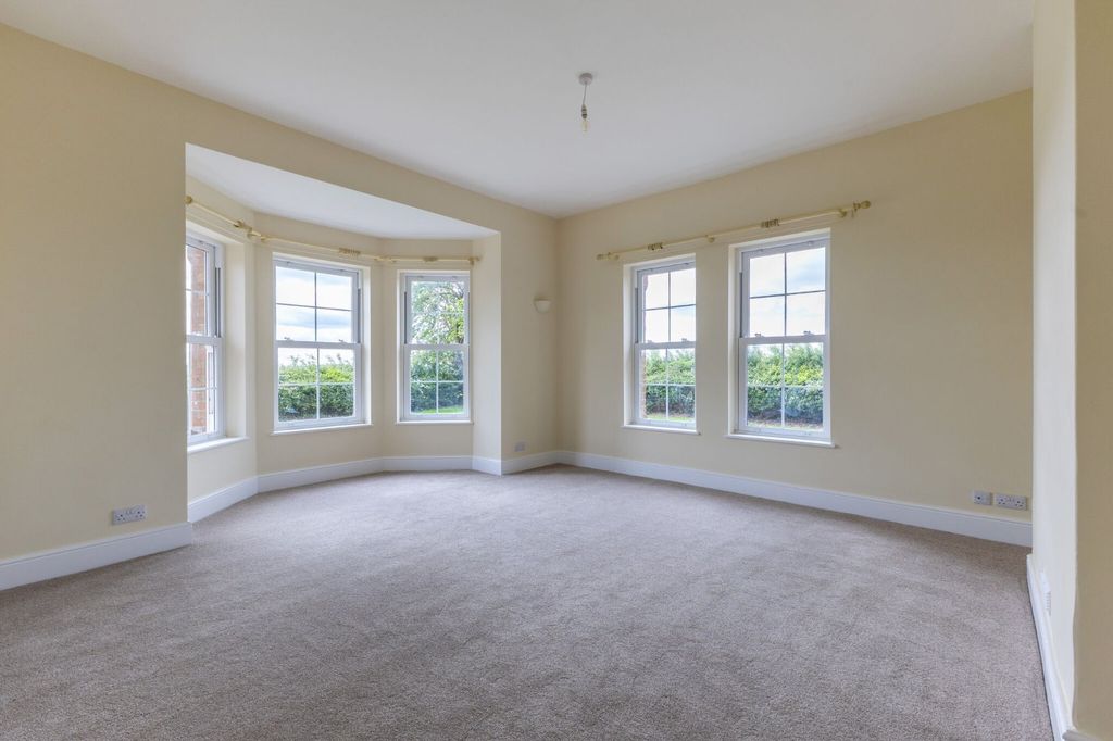 Property photo 2 of 15 Picture No. 07