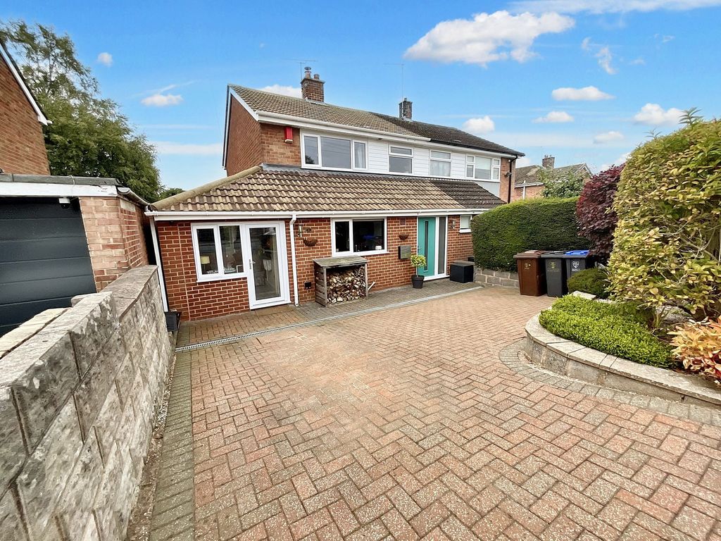 Property photo 1 of 30