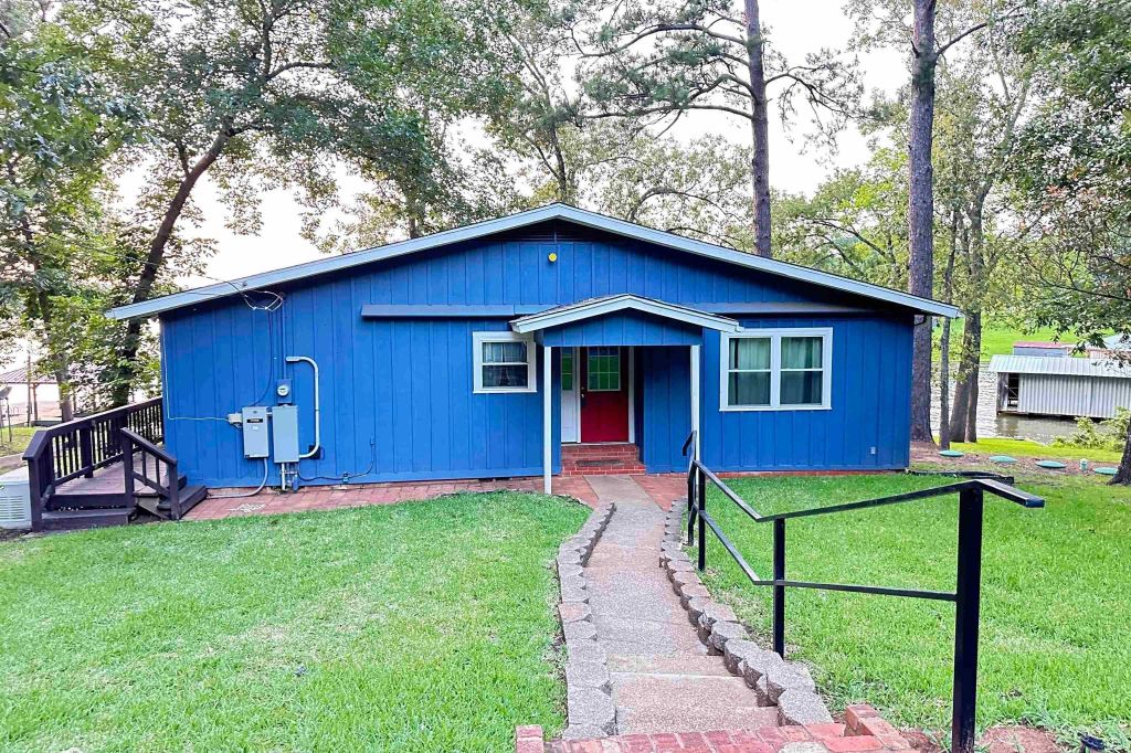 Property photo 1 of 29