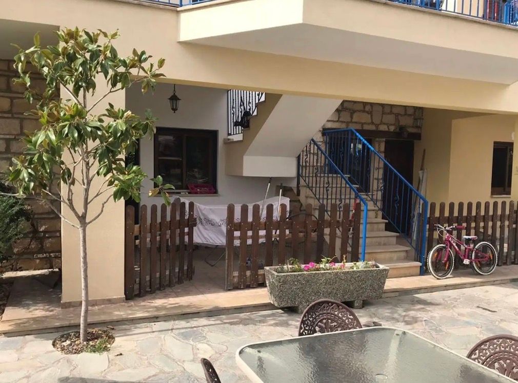 Property photo 1 of 7