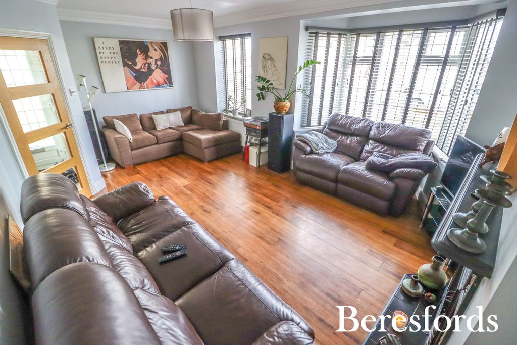 Property photo 3 of 28 Picture No. 86