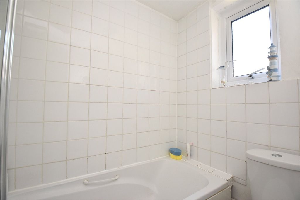 Additional image 6 of 2 bed flat for saleRussell Road, Felixstowe, Suffolk IP11