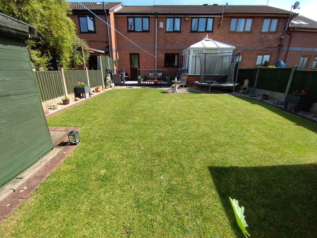 Property photo 2 of 22