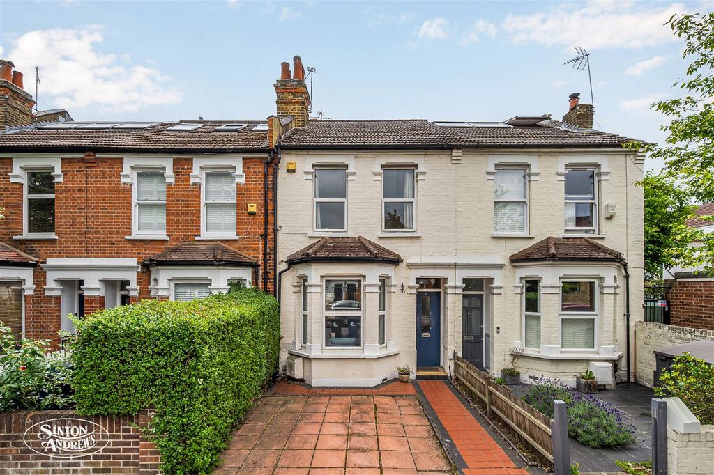 Property photo 1 of 11 37, Cranmer Avenue-1.Jpg