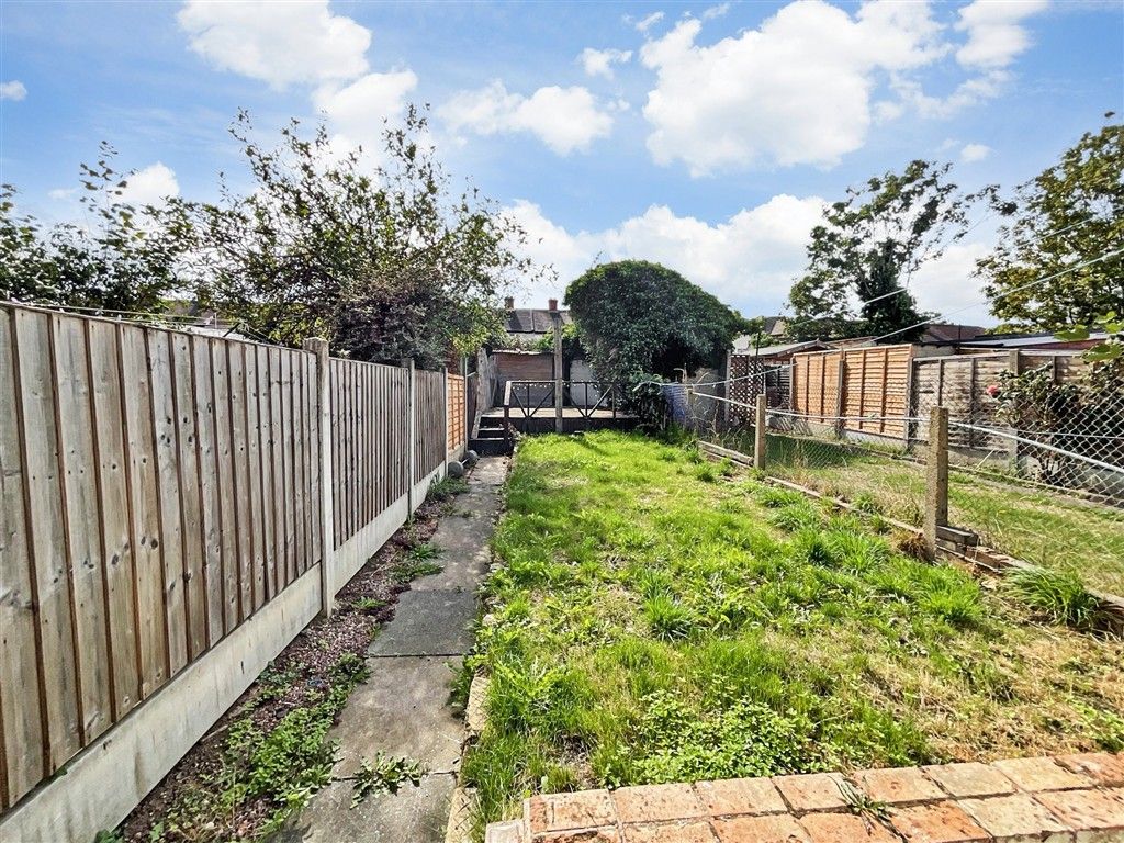 Property photo 1 of 6 Rear Garden