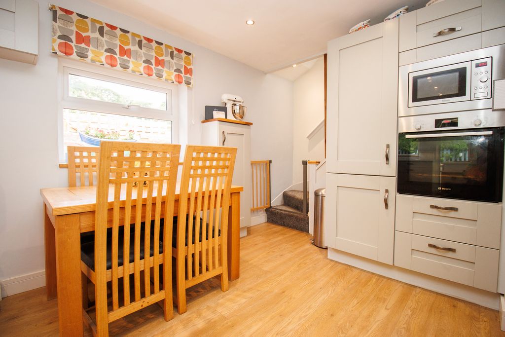 Property photo 3 of 22