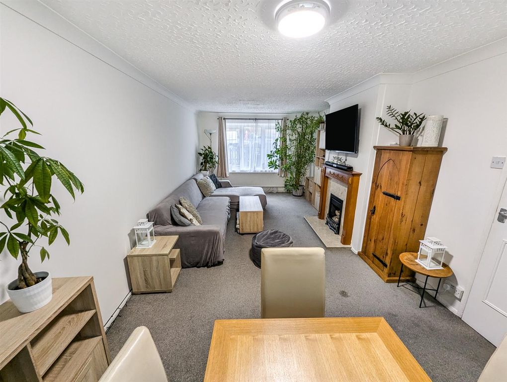 Property photo 3 of 19 Pxl_20250115_105631823.Raw-01.Cover.Jpg