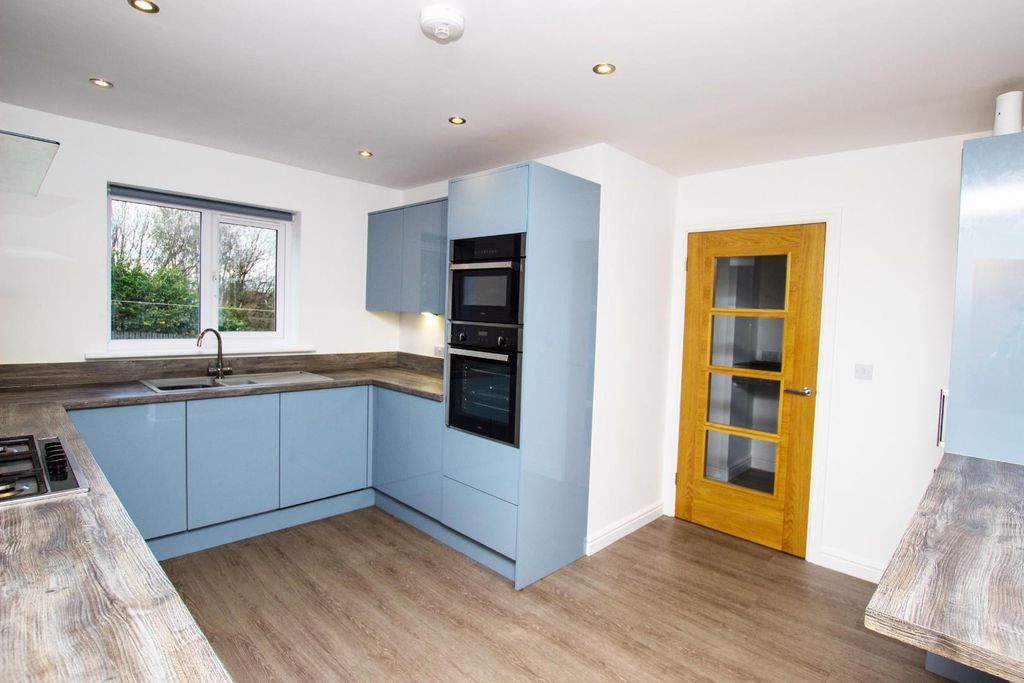 Property photo 2 of 16 Campbell (1).Jpg