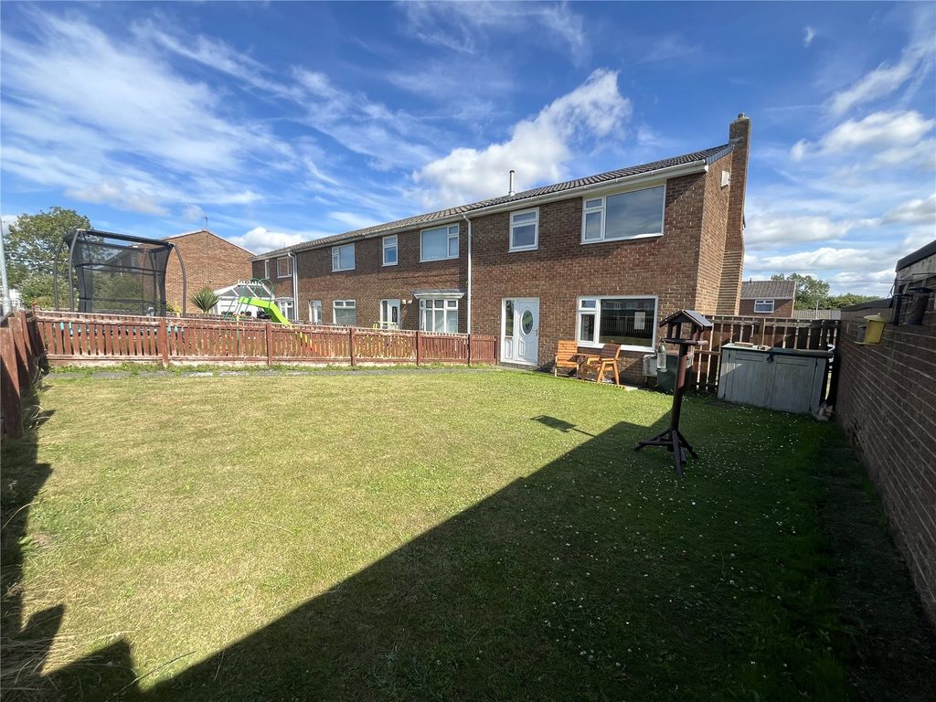 Property photo 2 of 27 Picture No. 26