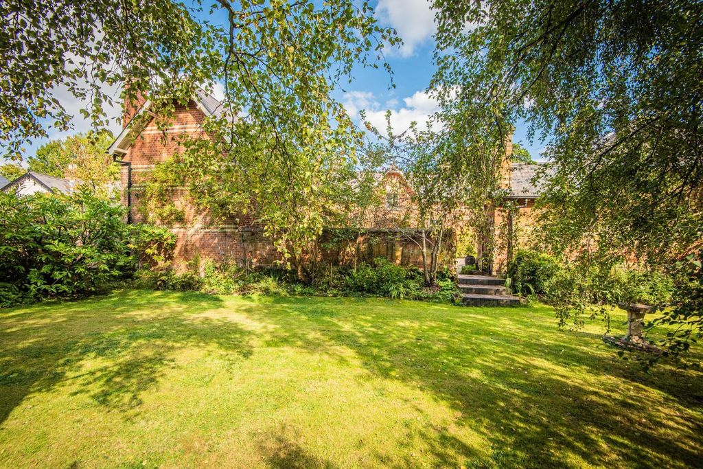 Property photo 3 of 22 Image