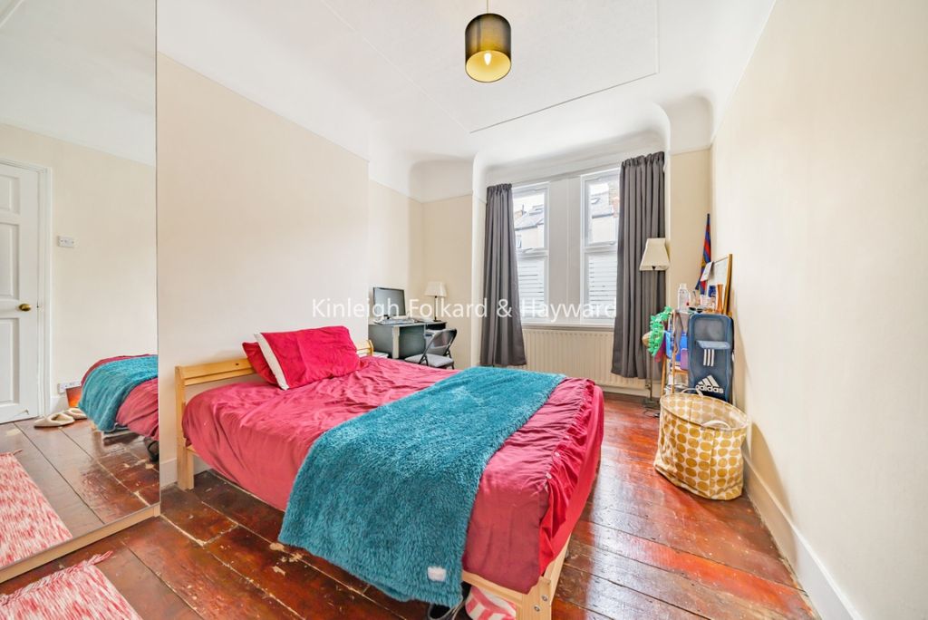 Property photo 2 of 7 E3Aa2Bf6-1Ff9-40Af-A